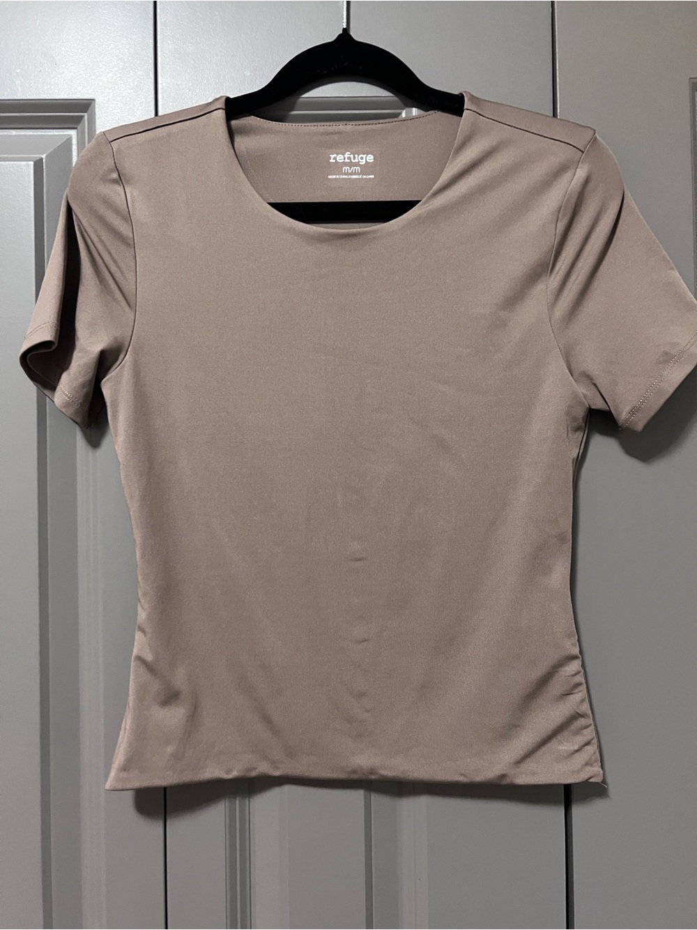 refuge Short Sleeve Scoop Neck Top - Taupe